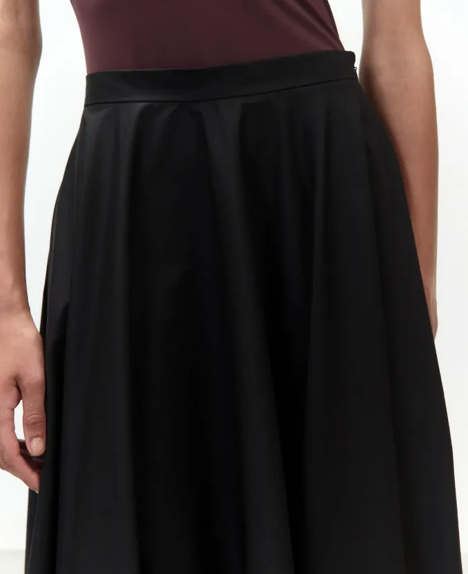 Alysi-Longue-Jupe-Popeline-Noire-Détail.webp