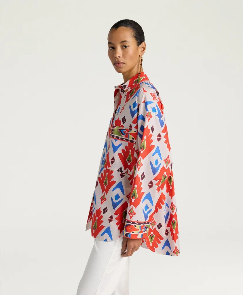 Momoni-Chemise-Lucha-Imprimée-Rouge-Bleu-coté.webp