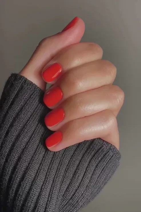 KarolinVanLoon-Vernis-Ongles-22-Rouge Solaire-video.webp