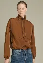 Soeur-PArka-court-Jura-Caramel-Porté.webp