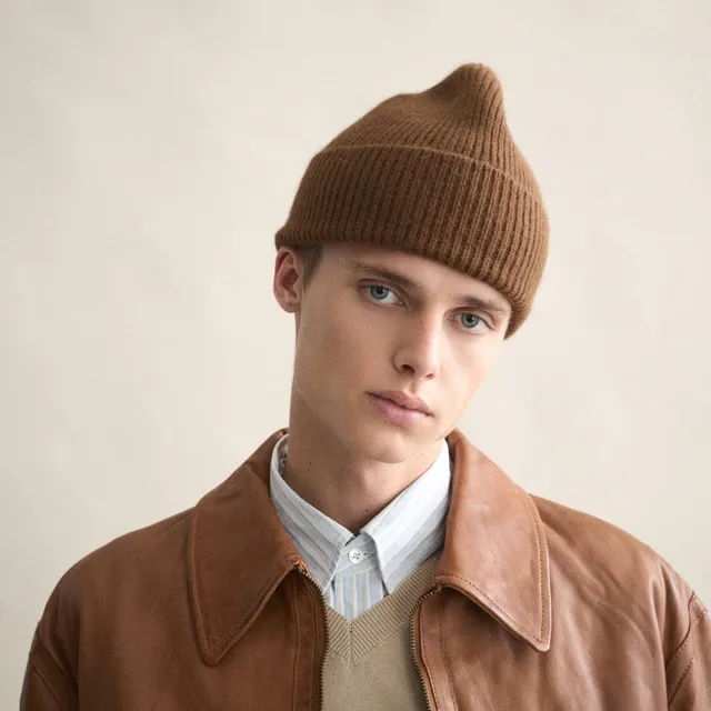 Le Bonnet Walnut porté.webp