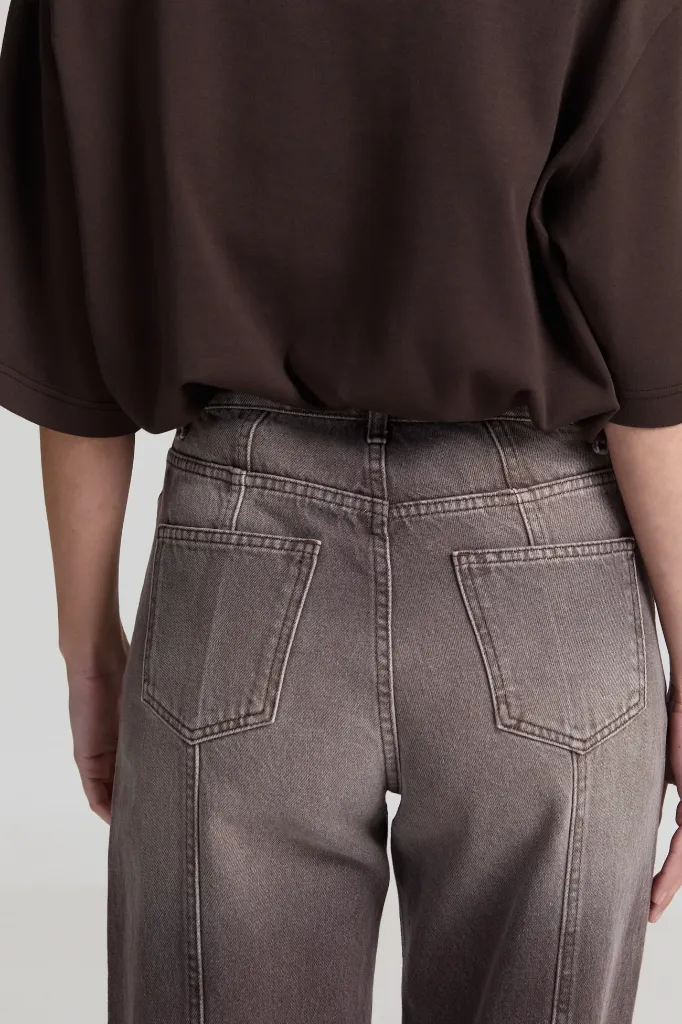 LIVTHELABEL-Jeans JOEY CHESTNUT BROWN dos.webp