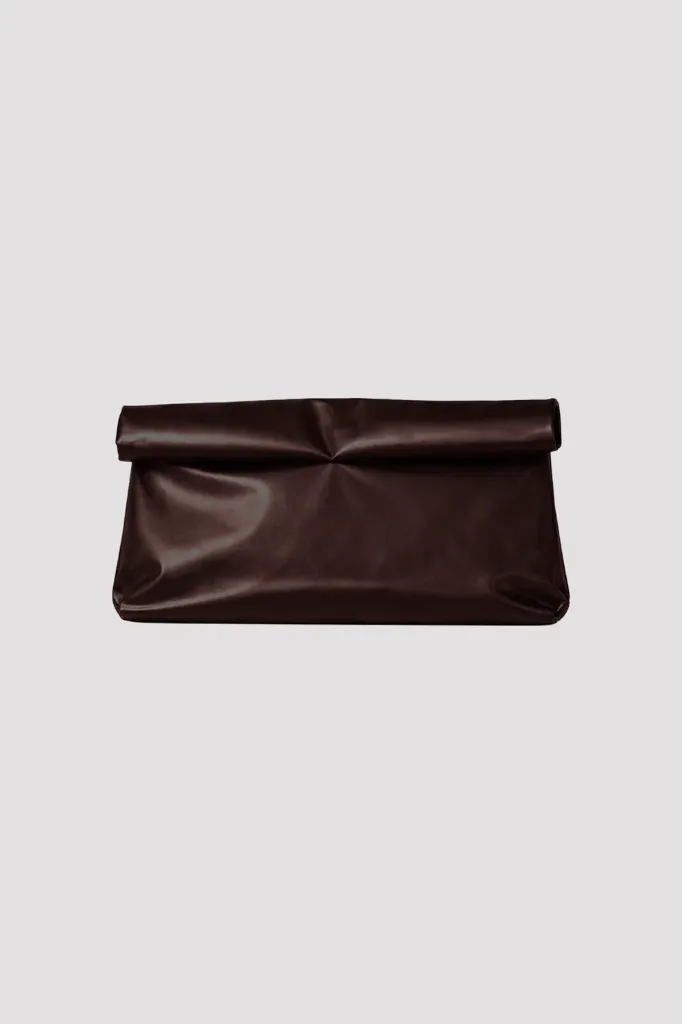 Lewis-Pochette-Brown.webp