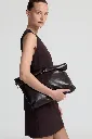Livthelabel-Sac-Lewis-brown-Porté.webp