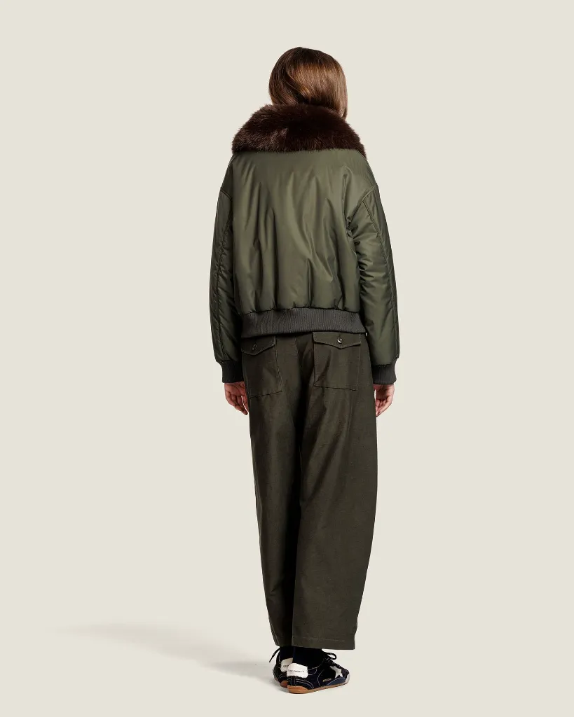 AlterEgo-Bomber-aviateur-Juliette-Porté-dos.webp