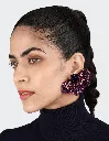 OLIVIA DAR Boucles d'Oreilles Peonie Small Purple portées.webp