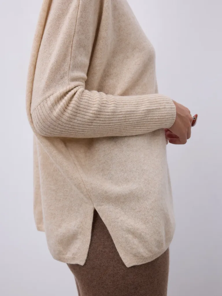 Notshy-Pull-Col-Roulé-Cachemire-Margareth-Sand-coté.webp