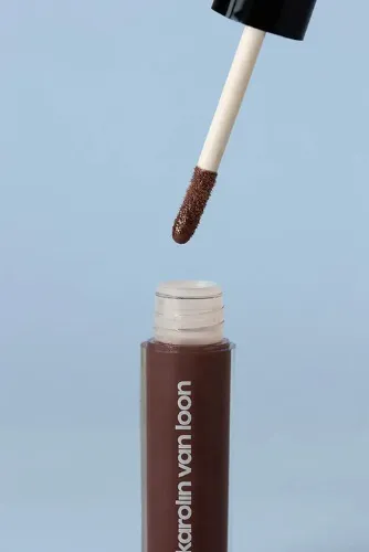 KarolinVanLoon-Lip-Gloss-Cacao-Pinceau.webp