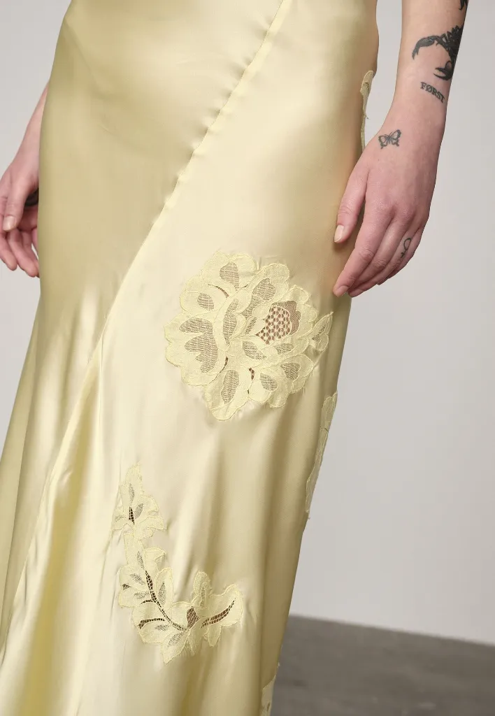 5965283_Pale Lime-Isla-Dress-Détails.webp