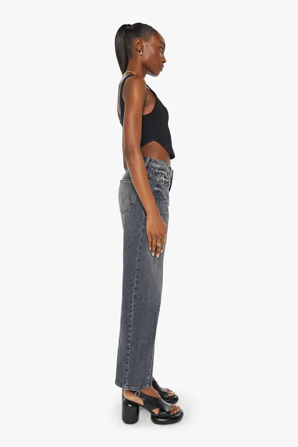 Mother-Denim-Half-Pipe-Flood-Dos-coté.webp