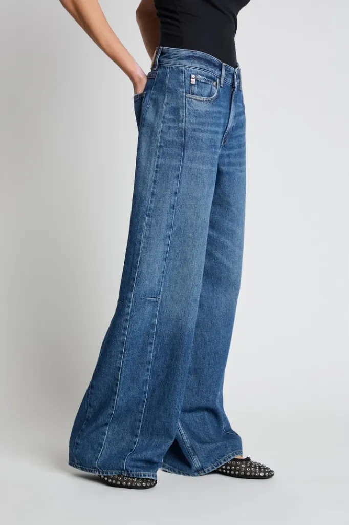 AGJEANS-Jesolo-Wide-Balloon-Dwayne-Coté.webp