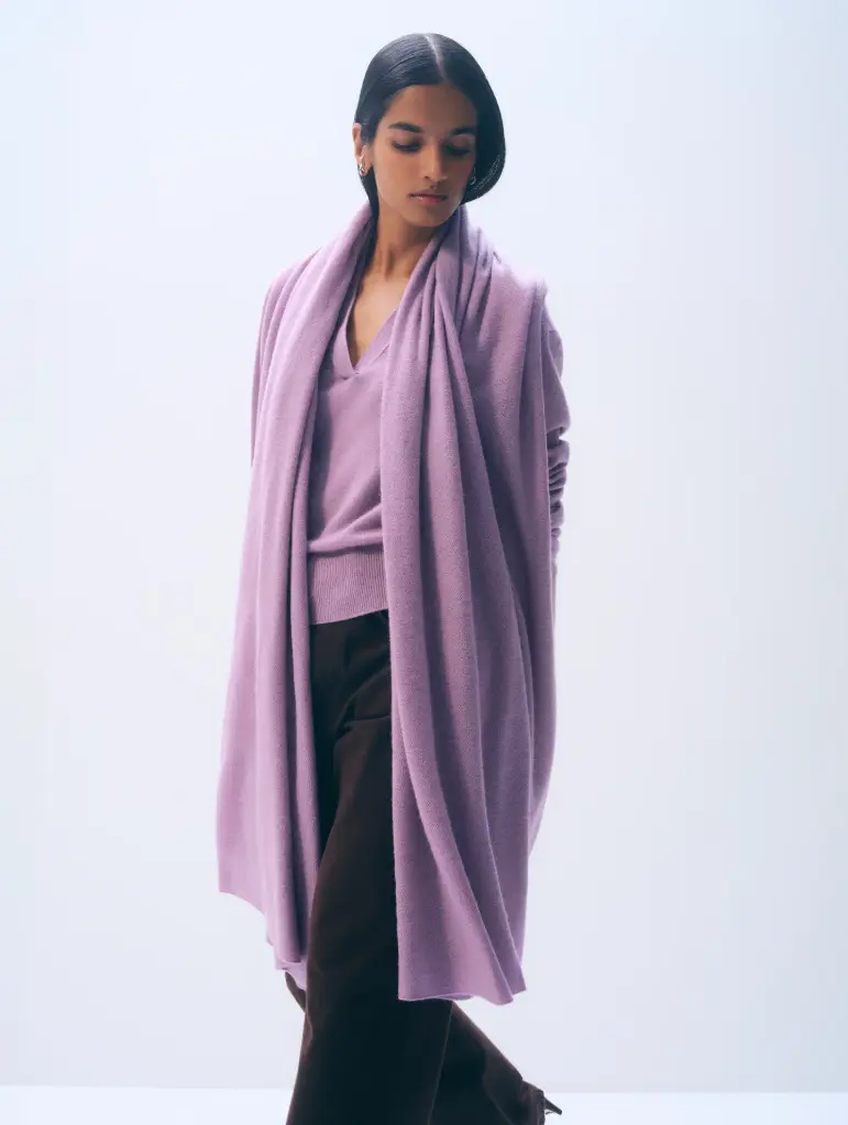 [SP26] WHITE+WARREN Echarpe Cachemire Travel Wrap Soft Plum