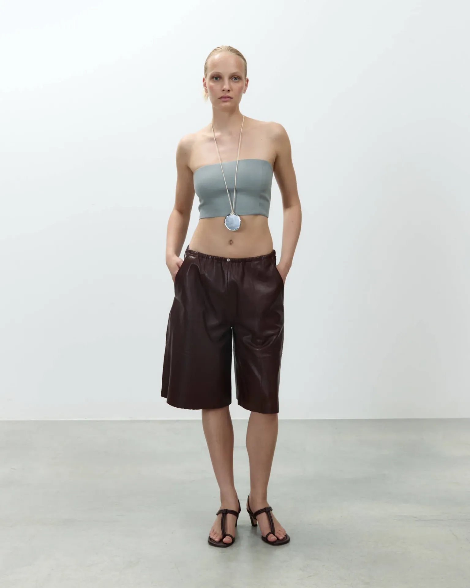 ALYSI Bermuda Cuir Souple