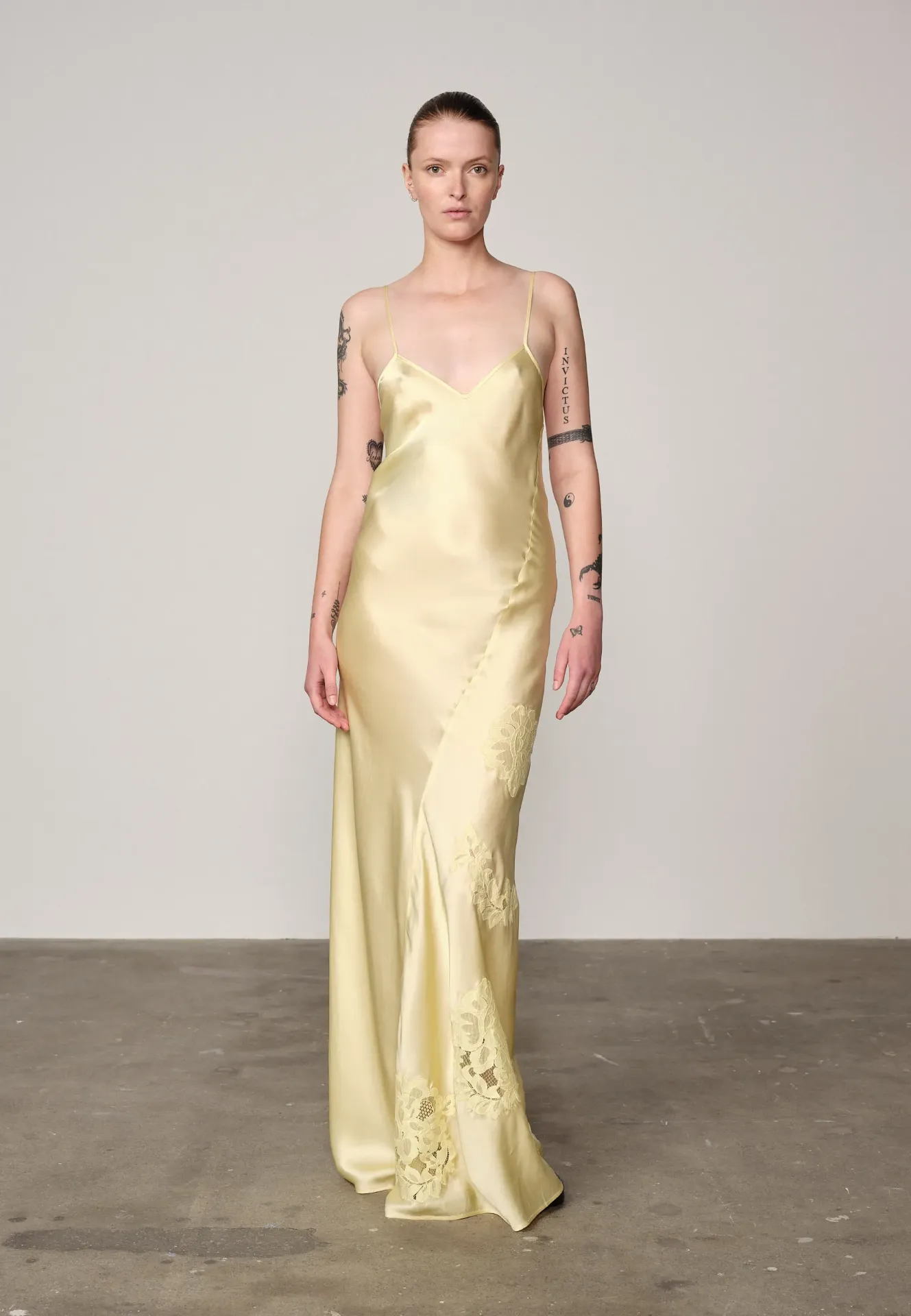 HERSKIND Robe Isla Pale Lime (36)