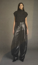 SOEUR Pantalon Julien en Cuir Noir