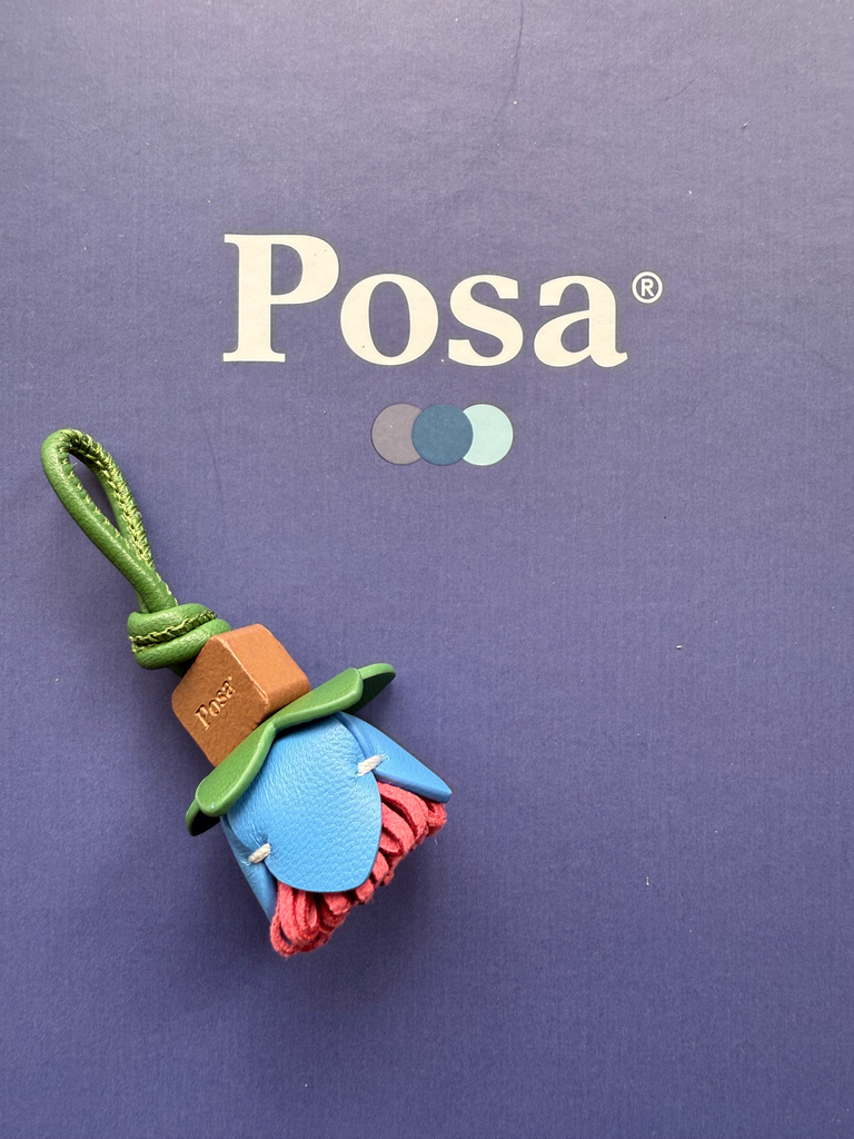 [AW26] POSA Charms en Cuir Fleur Carrée Rose Tricolore