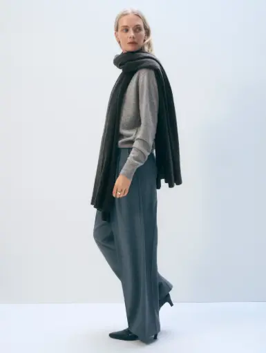 [AW25] WHITE + WARREN Echarpe Cachemire Travel Wrap Dark Slate Heather