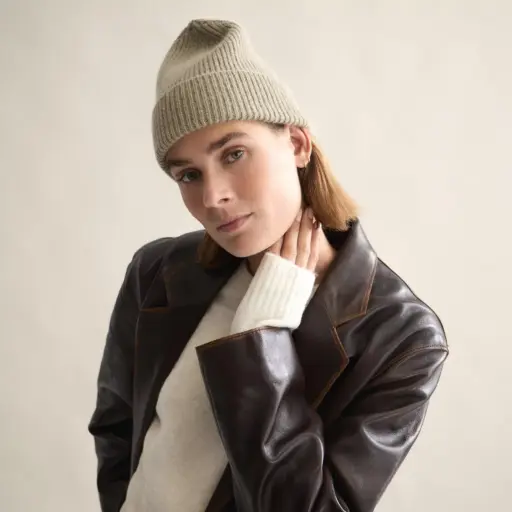 [AW25] LE BONNET AMSTERDAM Bonnet Laine d'Agneau & Caregora Clay