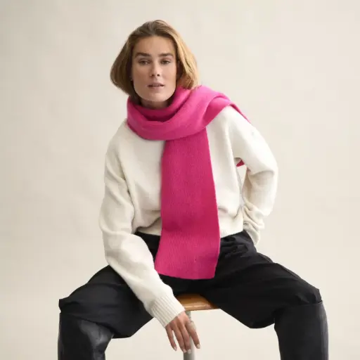 [AW25] LE BONNET AMSTERDAM Echarpe Laine d'Agneau & Caregora Lipstick